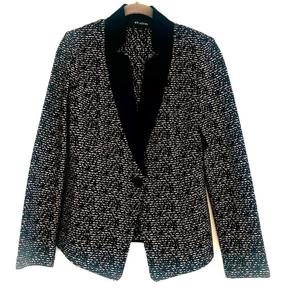 St. John Jackets & Blazers - St. John Tweed Knit Jacket / Blazer Size 4
